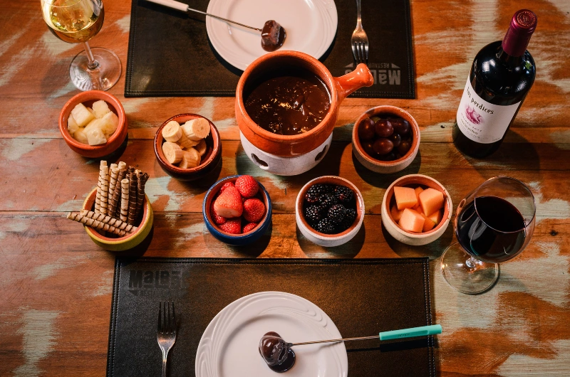 Noite Suíça Premium — MLBK Restaurante — Sequência de Fondue